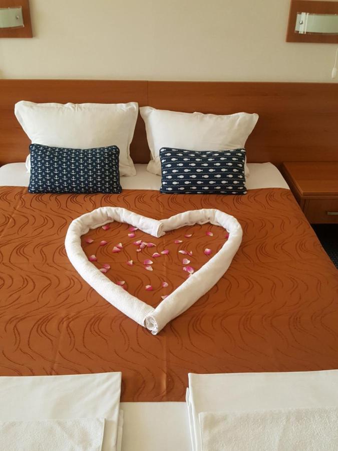 Hotel Liani サニービーチ エクステリア 写真