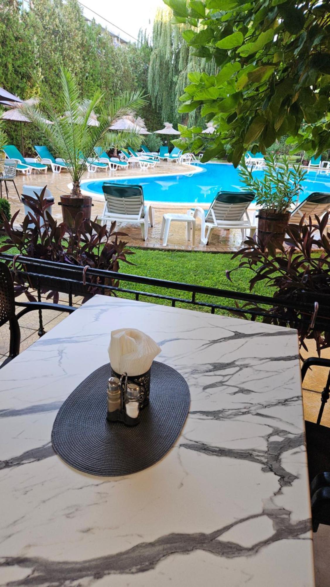 Hotel Liani サニービーチ エクステリア 写真