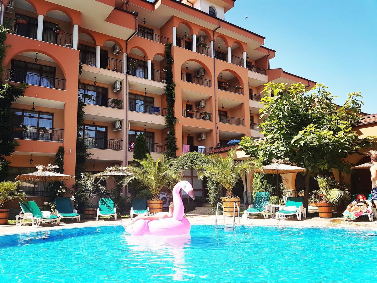 Hotel Liani サニービーチ エクステリア 写真